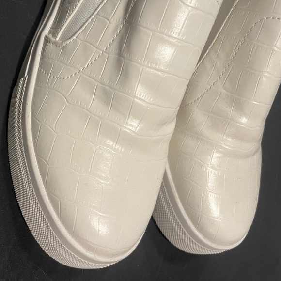 Lulus platform slip on sneakers - Picture 9 of 9